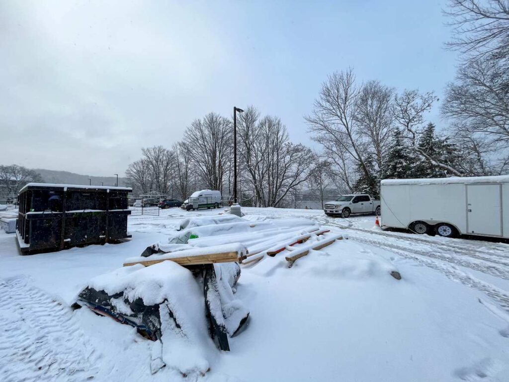 Winter Construction Challenges and How Mobile Office Trailers Can Help